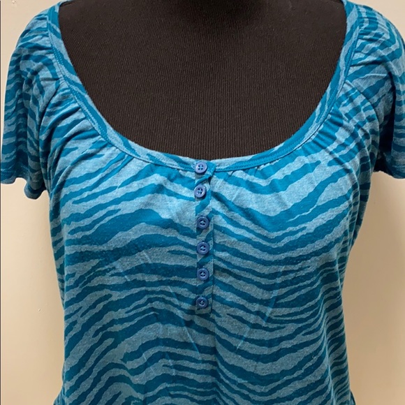 Zebra Top - Picture 2 of 4